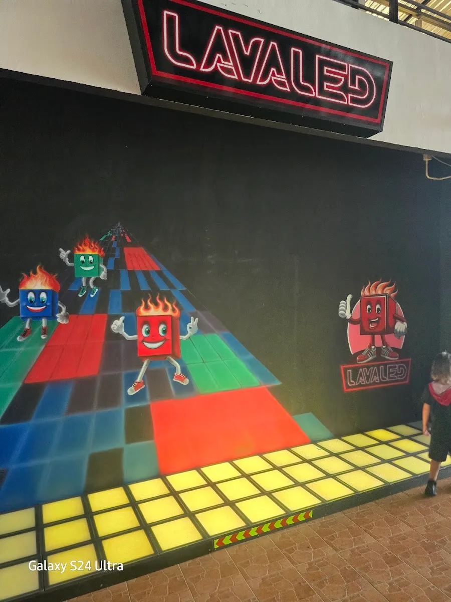 LAVALED SAMUI (Chaweng Walking Arcade) photo 2