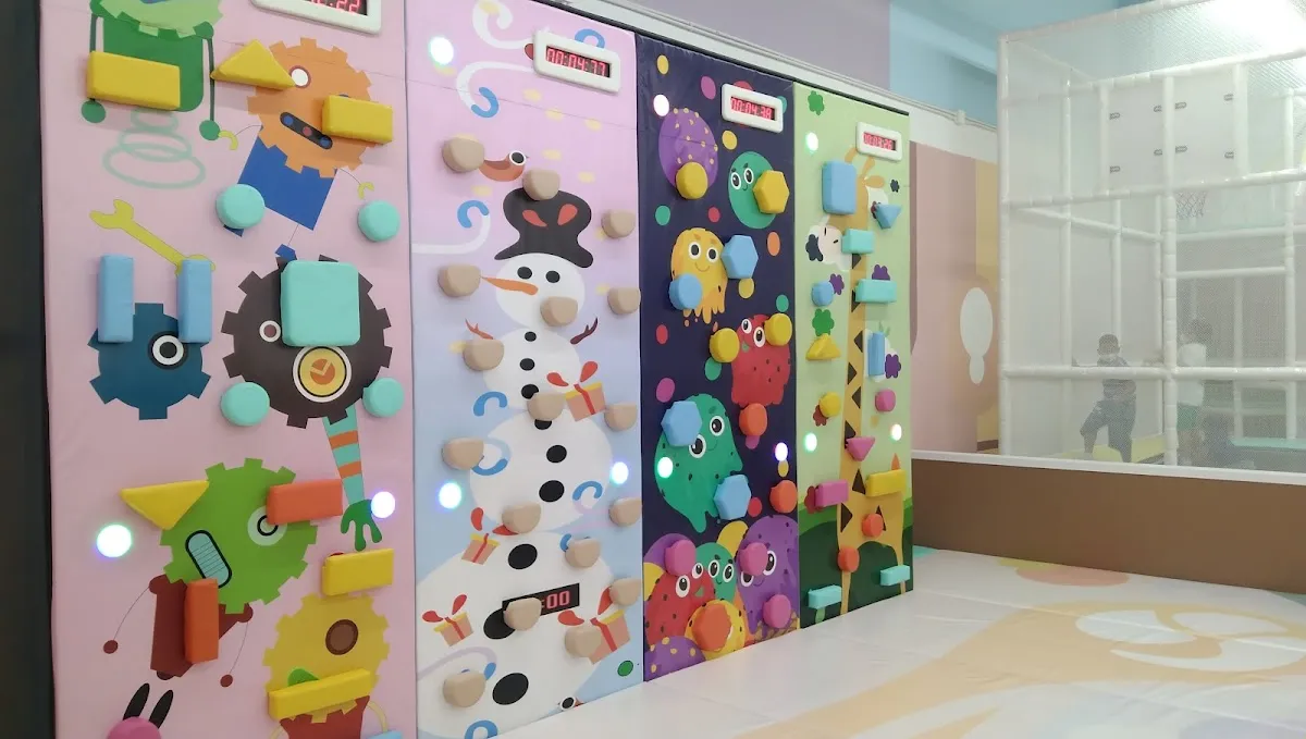 Lollipop Playland photo 2