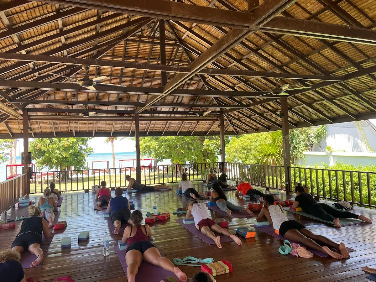 Samui Yoga with Mike