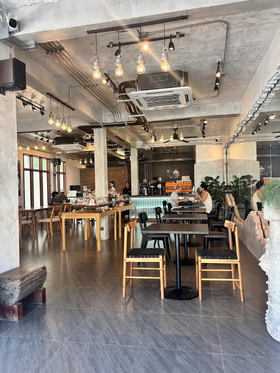 HERE COFFEE AND EATERY