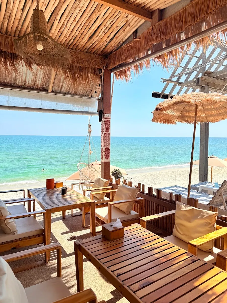 Tiki Beach Club and Bungalows Samui