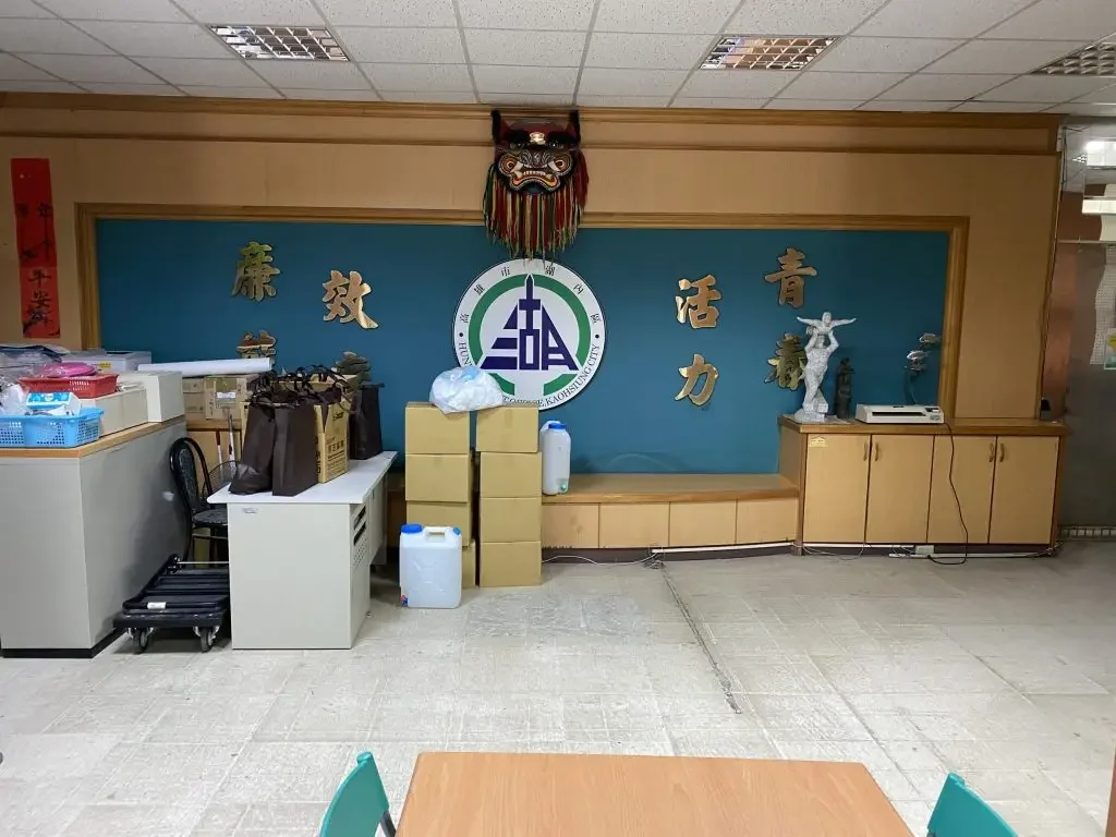 辦公室牆面貼圖與形象牆,牆面貼圖、辦公室貼圖、形象牆,都市彩繪案例