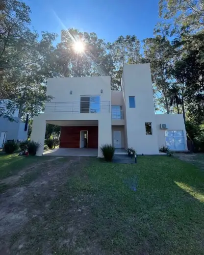 VENTA | CASA 4 DORMITORIOS | BARRIO PRIVADO LAGUNA PUEBLO