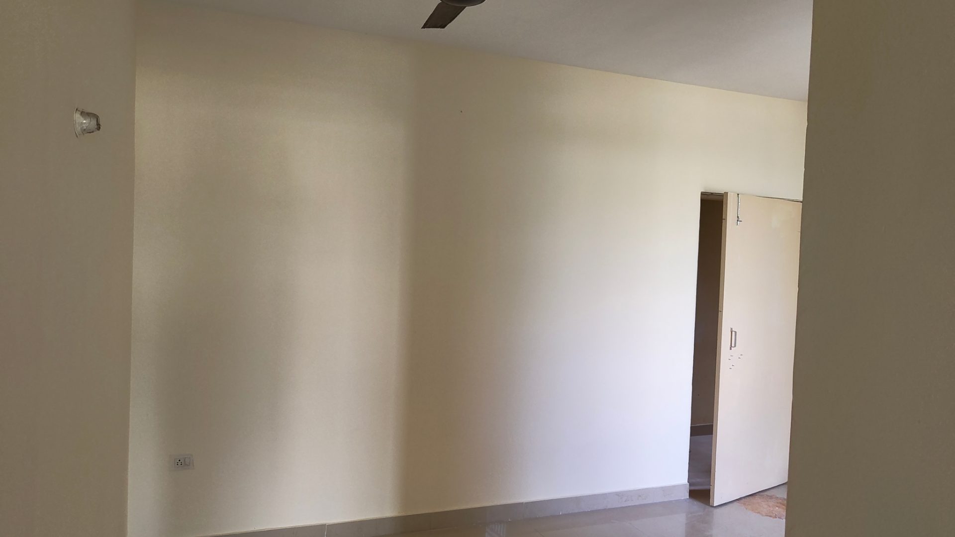 3 BHK Flat for Sale in Habitat Phase 2, Faridabad — photo 4