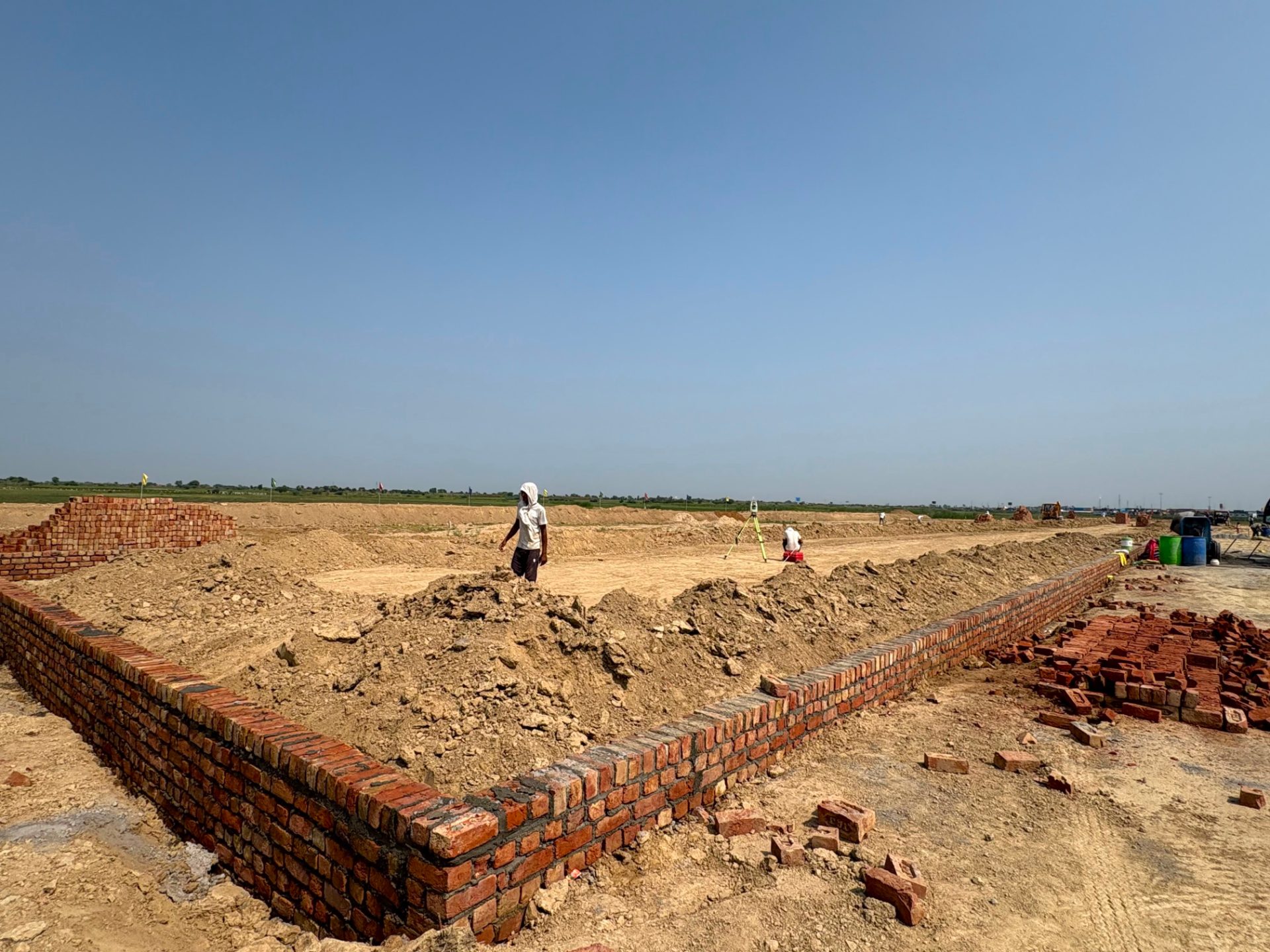 125 sq yd Plot for Sale in Ujjina, Gurugram — photo 2