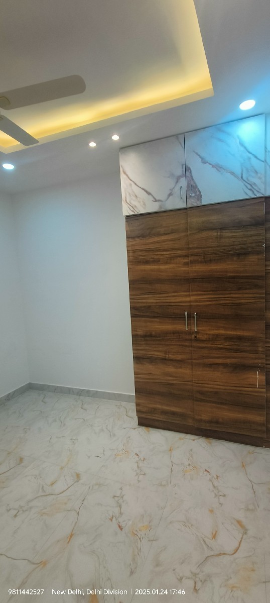 Semi-Furnished 3 BHK Builder Floor for Rent in Bharat Vihar Dwarka, Delhi — photo 5