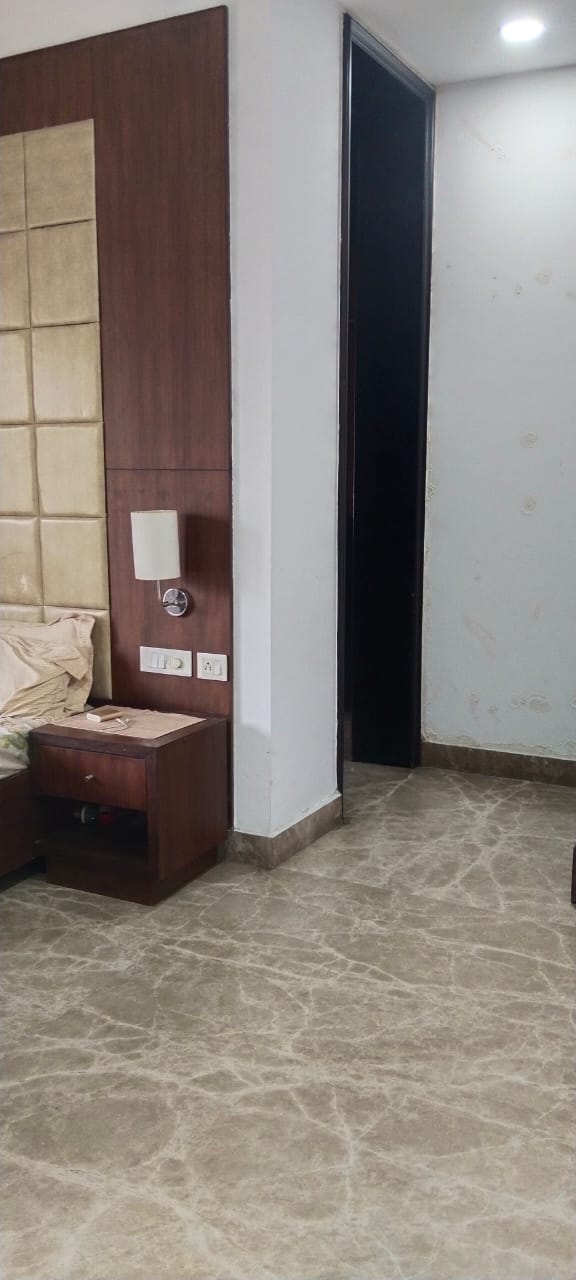 6 BHK Independent House for Sale in DLF Phase 4, Gurugram — photo 2