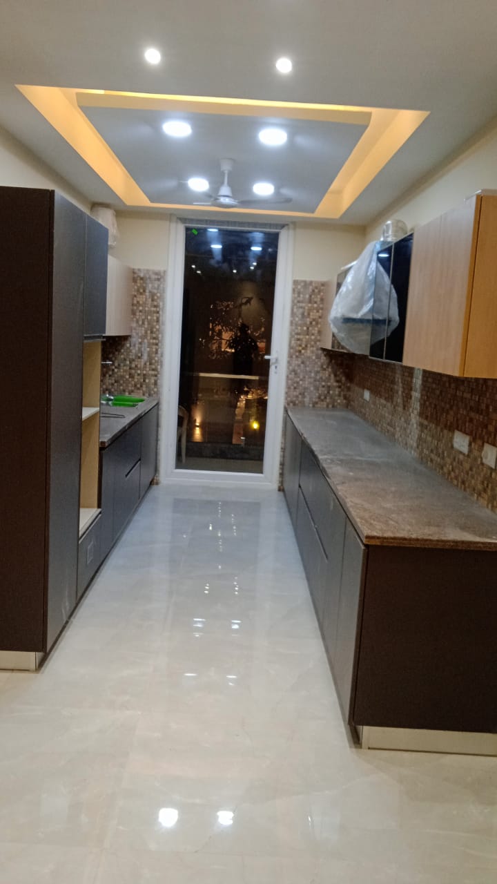 Semi-Furnished 3 BHK Builder Floor for Rent in Sushant Lok 1, Gurugram
