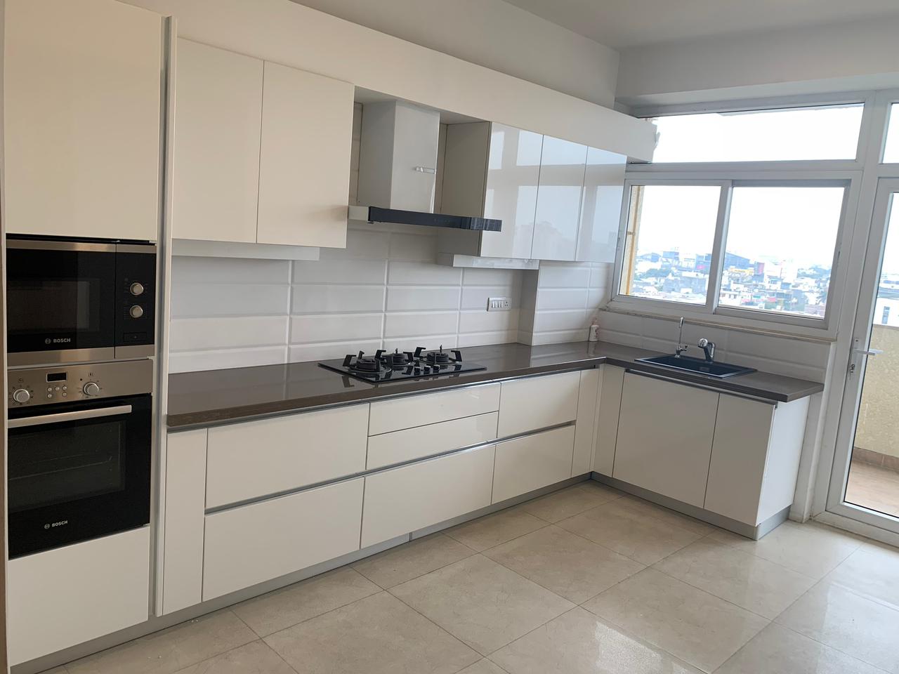 Semi-Furnished 4 BHK Flat for Rent in EMAAR MGF the Vilas, Gurugram — photo 3