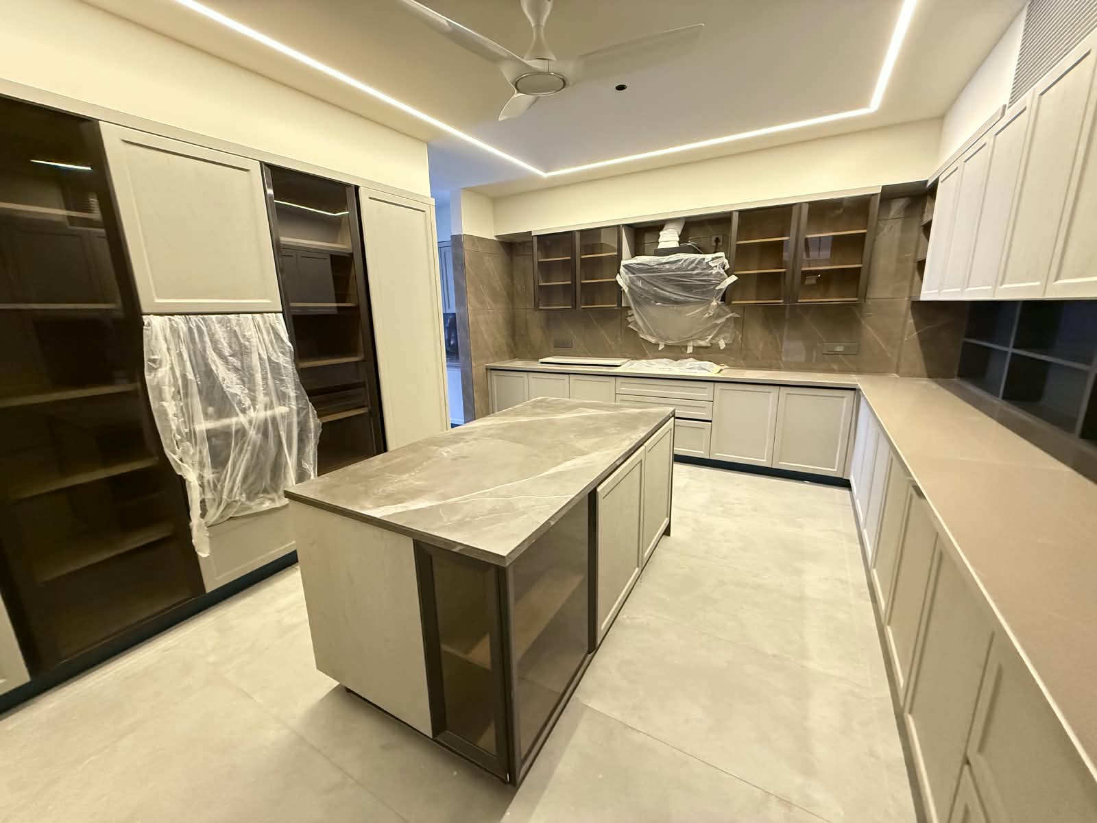 4 BHK Builder Floor for Sale in DLF Phase 1 B Block, Gurugram — photo 4