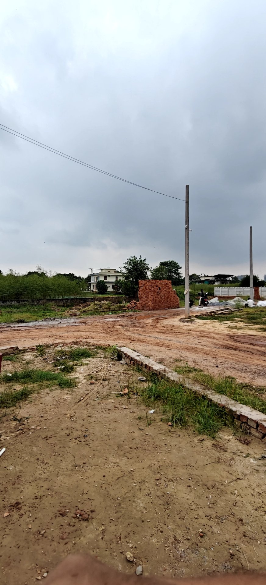 48,000 sq yd Plot for Sale in Greater Noida West, Greater Noida — photo 2