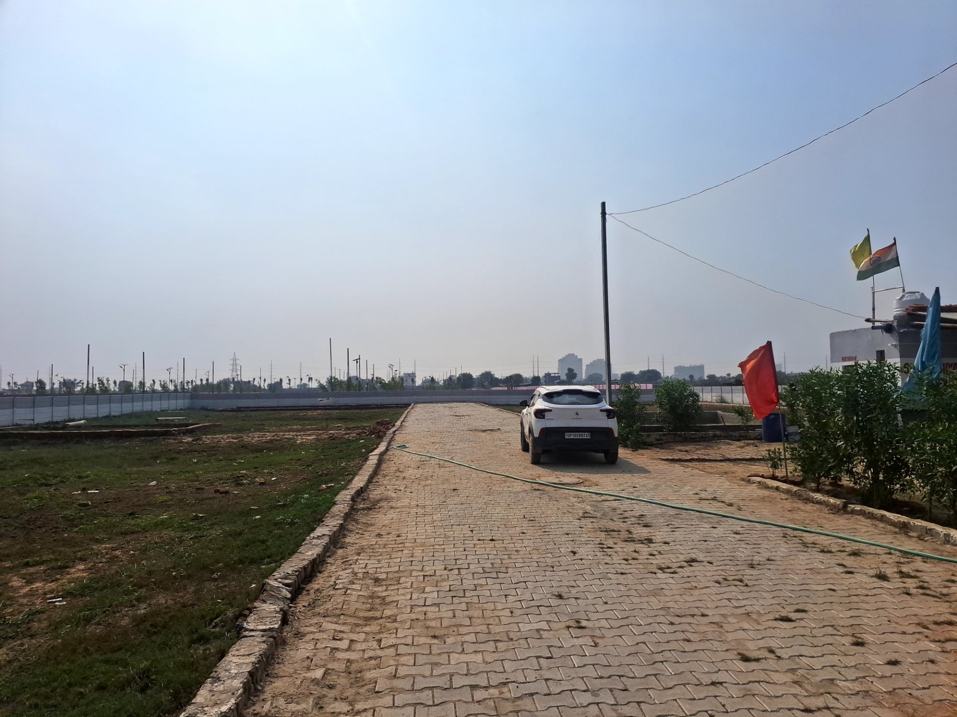 100 sq yd Plot for Sale in Greater Noida West, Greater Noida — photo 6