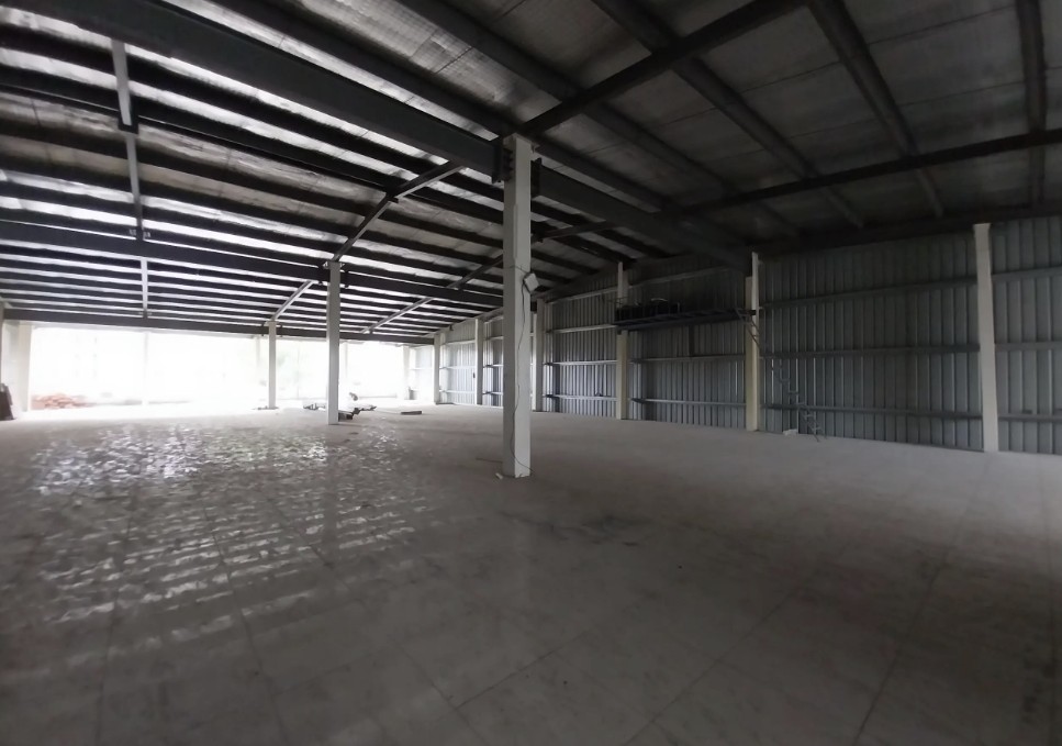 3,500 sq ft Shop for Rent in Badshahpur, Gurugram — photo 2