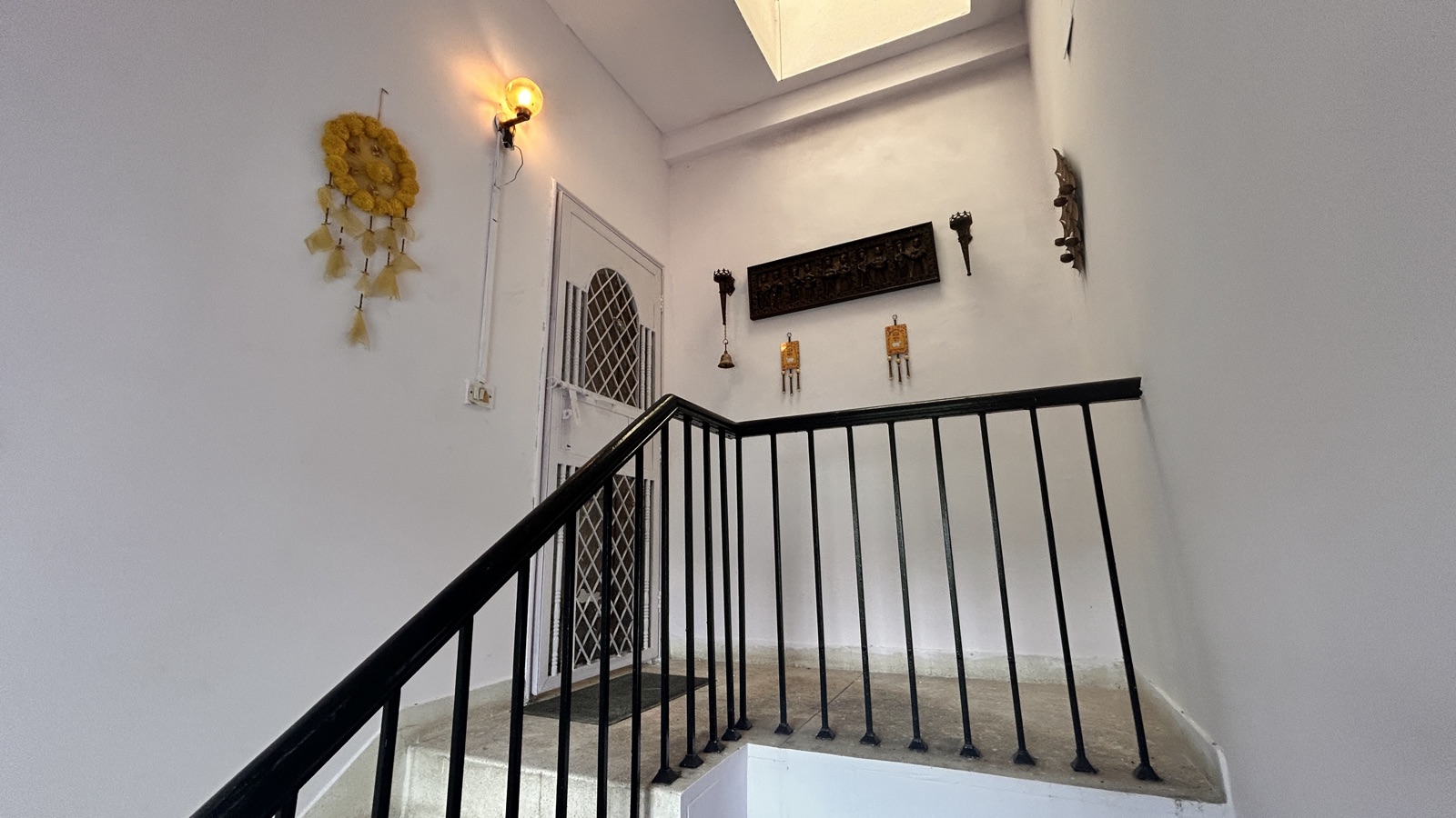 Semi-Furnished 2 BHK Flat for Rent in Malibu Town, Gurugram