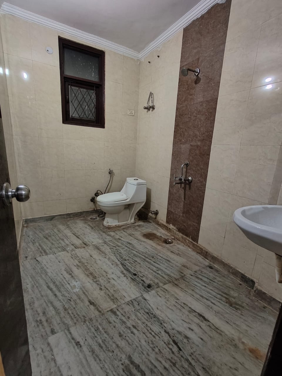Furnished 3 BHK Flat for Rent in DDA Flats, Saket, Delhi — photo 6