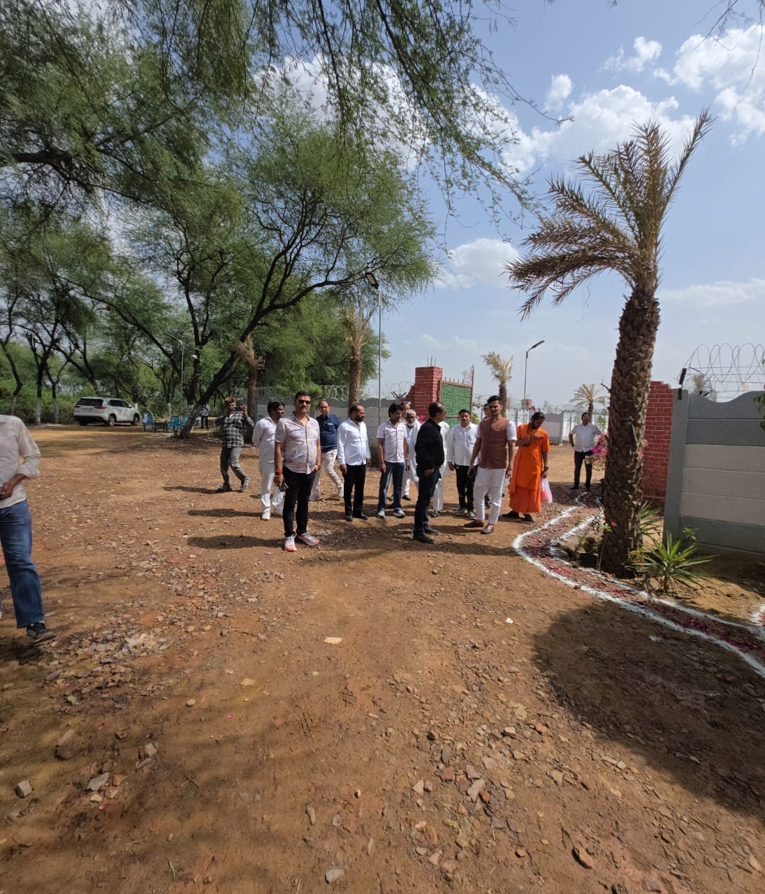 1,000 sq yd Plot for Sale in Sohna Ballabhgarh Road, Gurugram — photo 7
