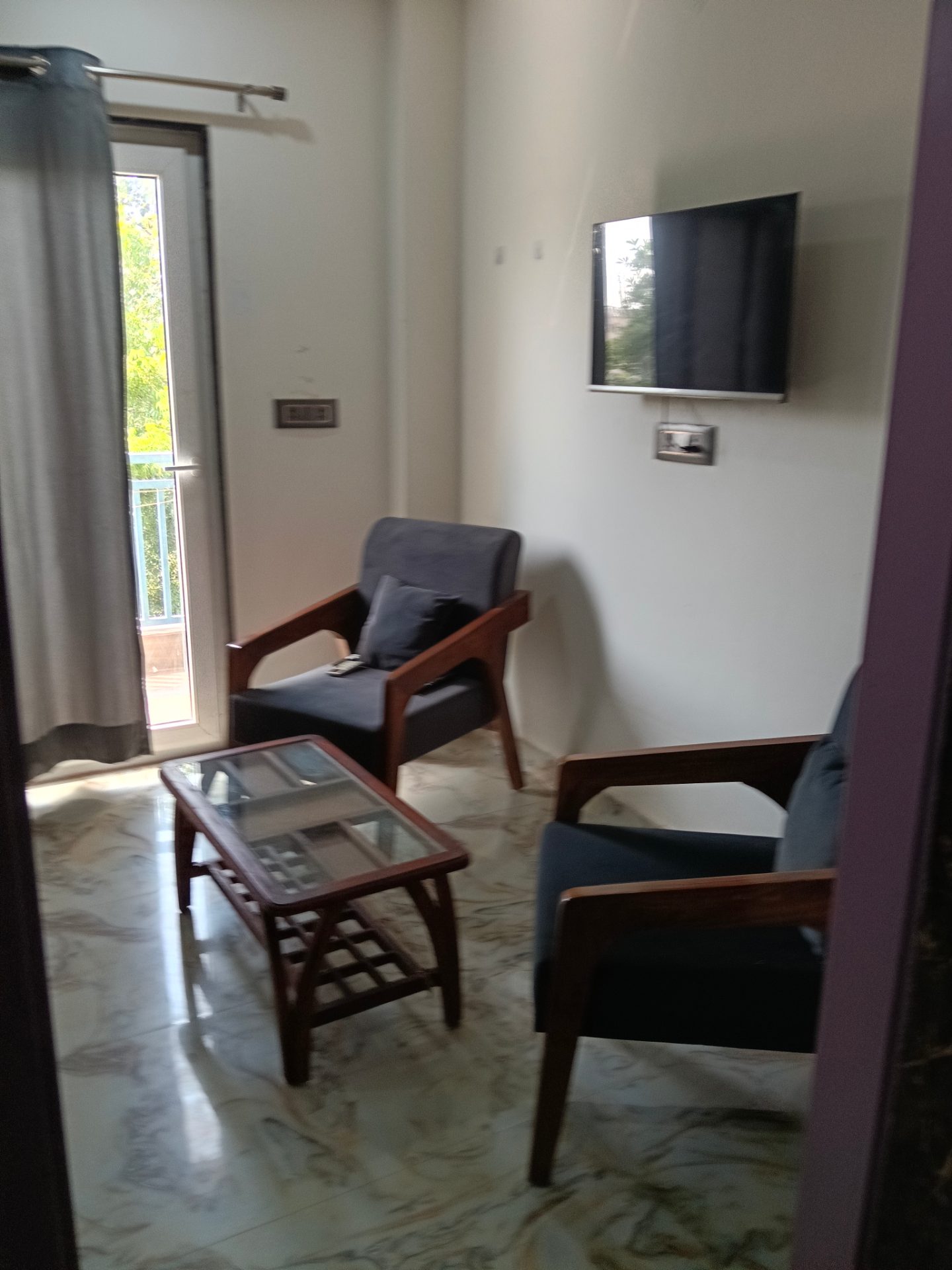 Furnished 1 BHK Builder Floor for Rent in Sector 40, Gurgaon — photo 3