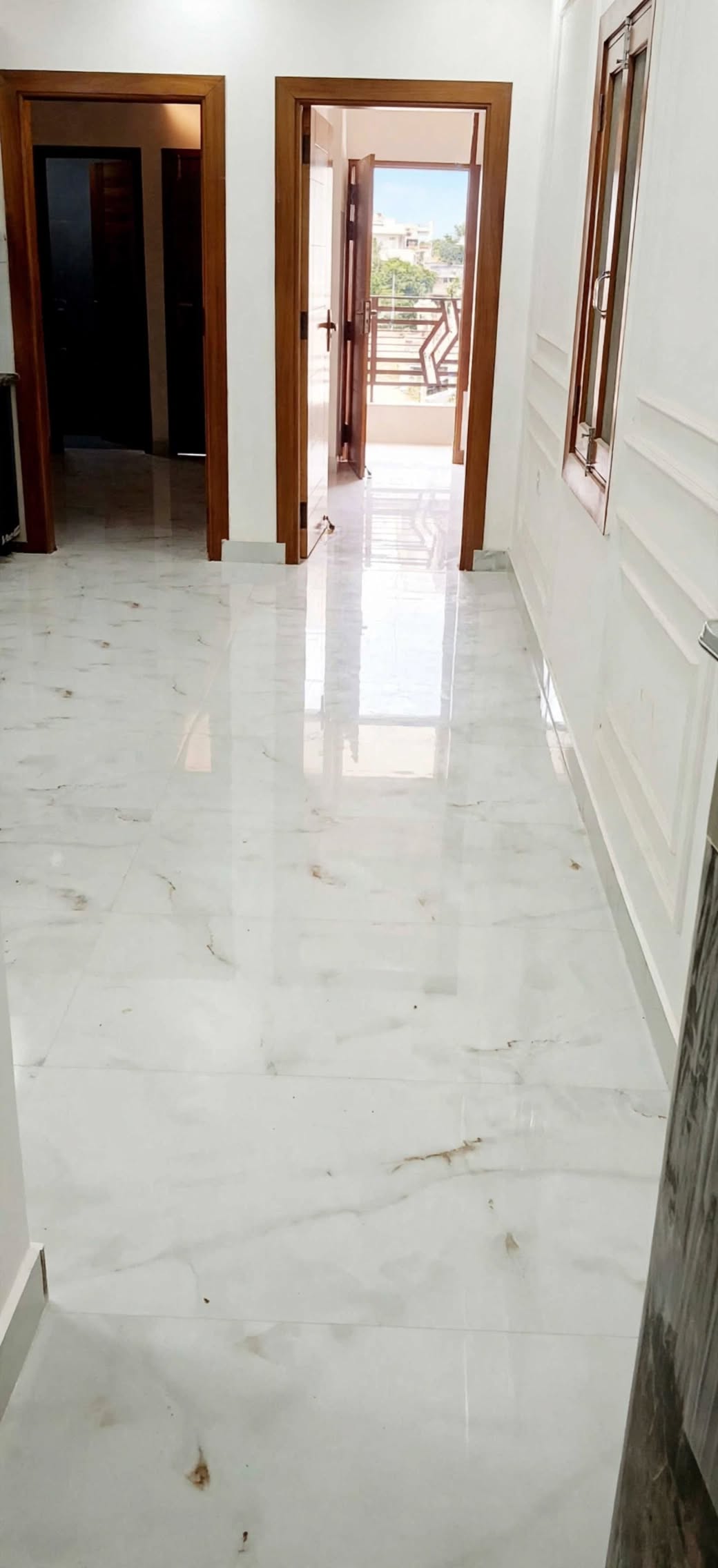 1 BHK Builder Floor for Sale in Sector 70, Noida