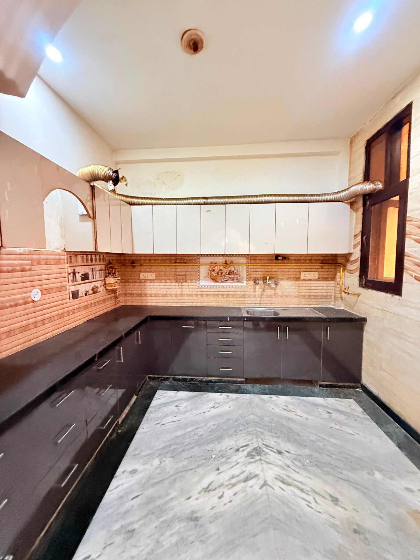3 BHK Builder Floor for Sale in Sector 73, Noida — photo 6