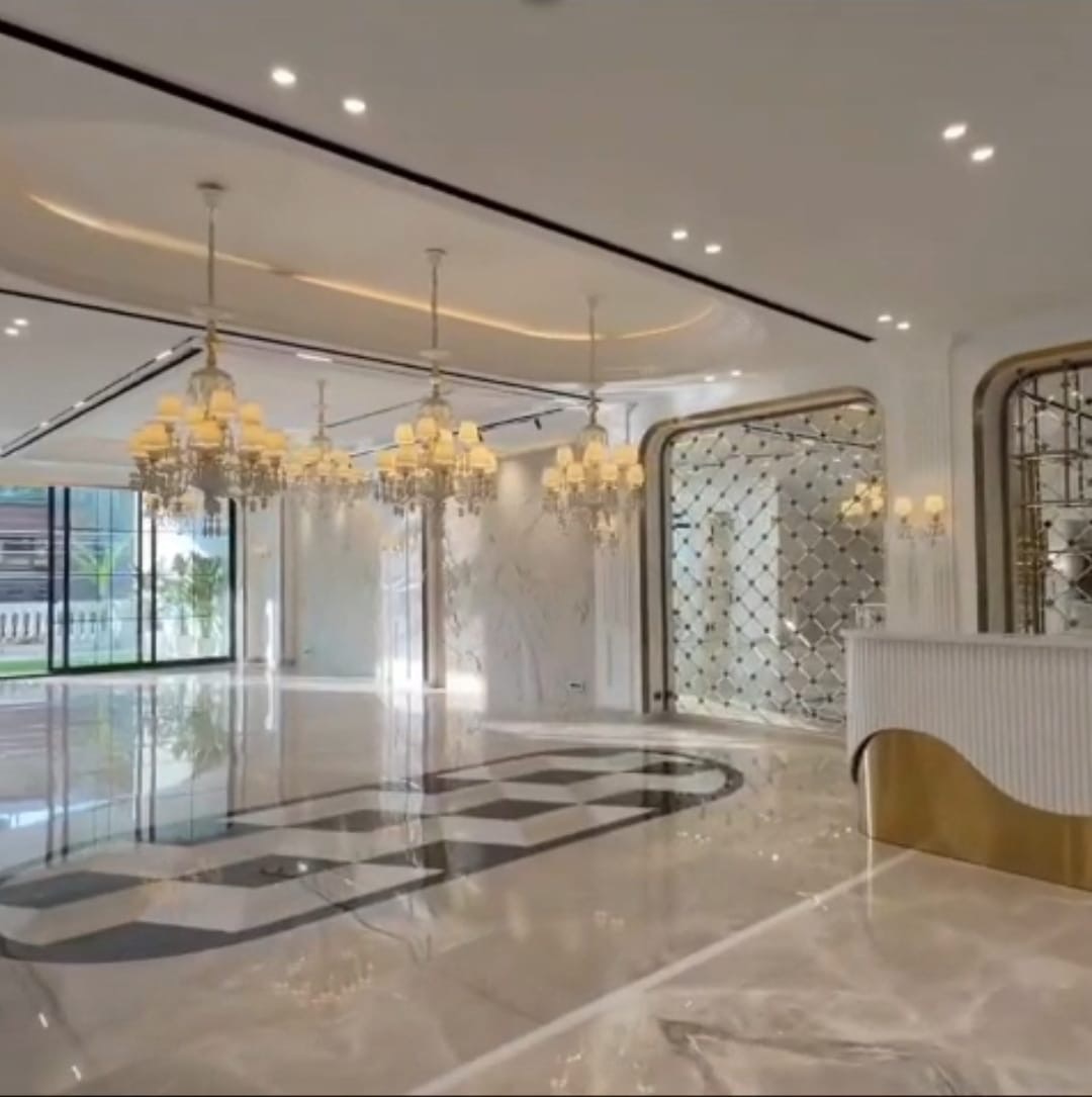 6 BHK Villa for Sale in DLF Phase 1, Gurugram — photo 4