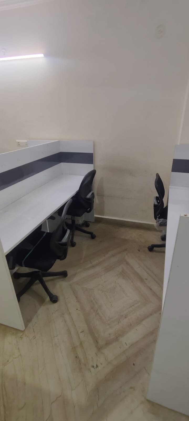 600 sq ft Office Space for Rent in Dwarka Mor, Delhi — photo 3