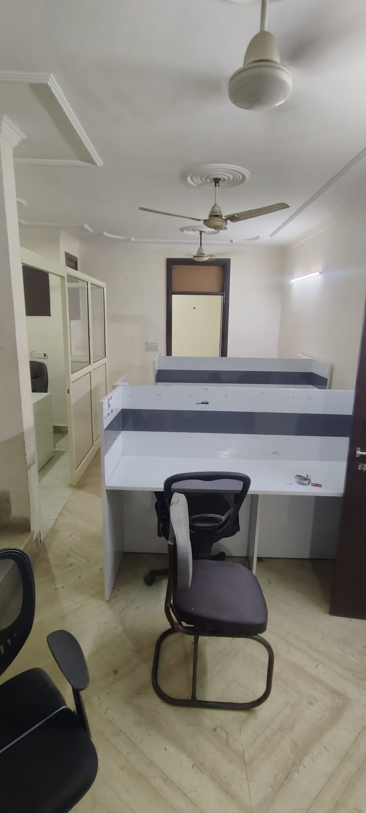 600 sq ft Office Space for Rent in Dwarka Mor, Delhi — photo 6