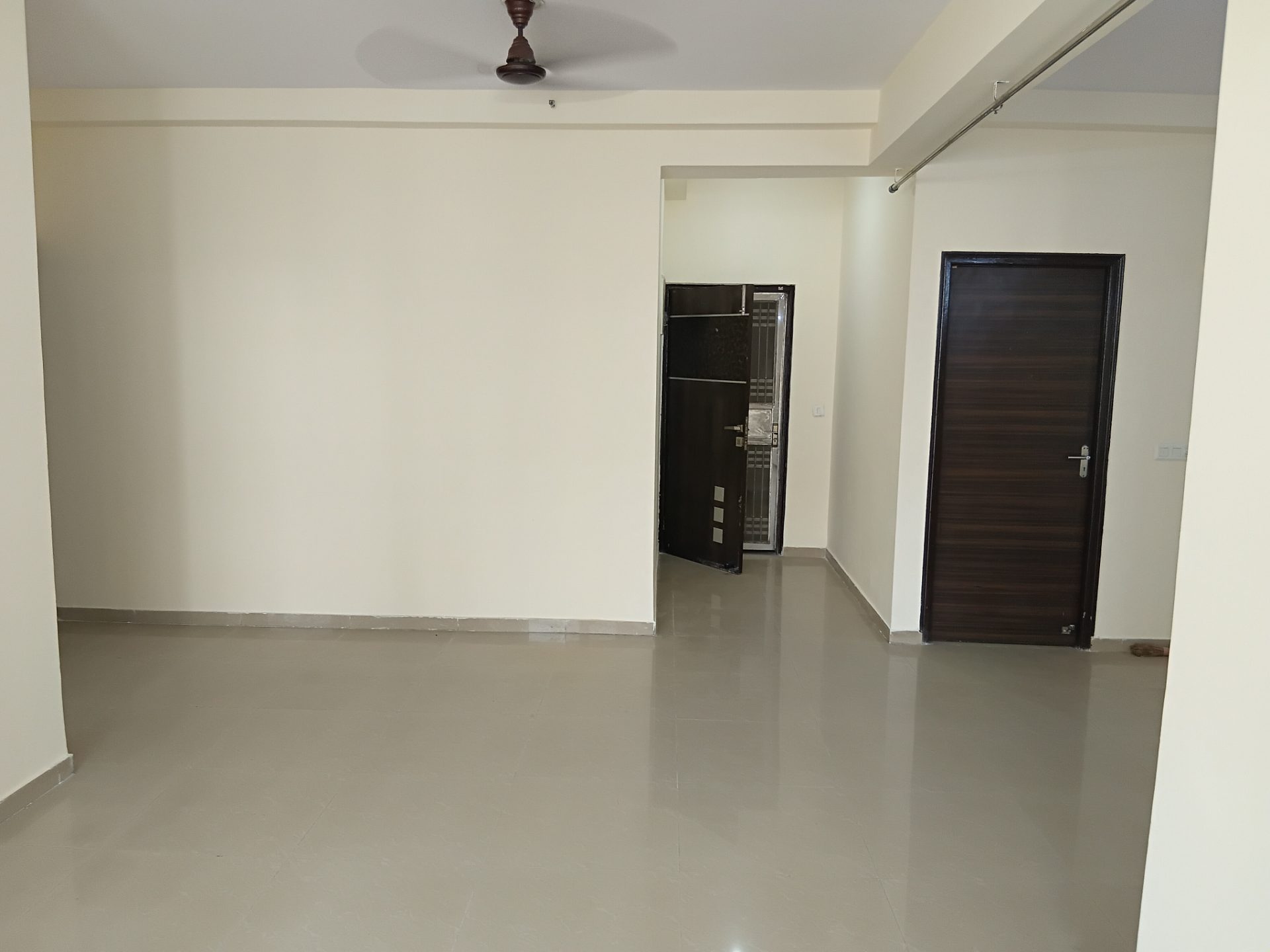 3 BHK Flat for Sale in Crossings Republik, Ghaziabad — photo 5