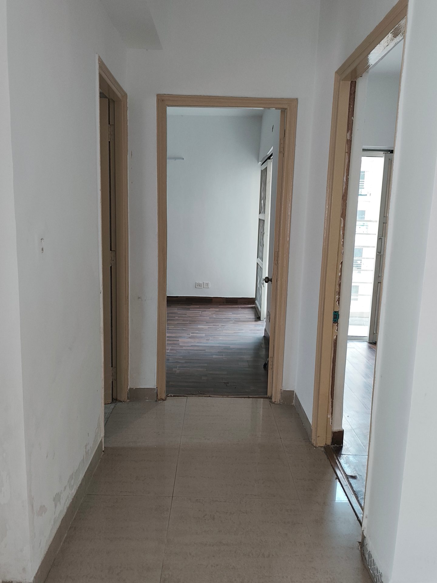 2bhk Flat For Sale In Paras Tierea Sector 137 Noida — photo 8