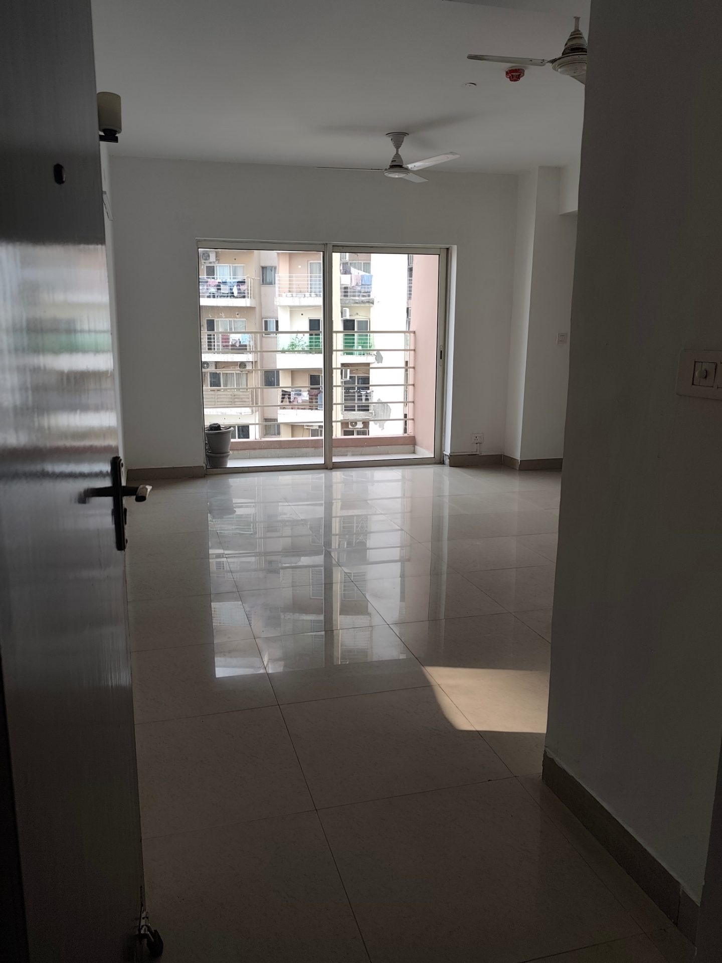 3 BHK Flat for Sale in Sector 137, Noida