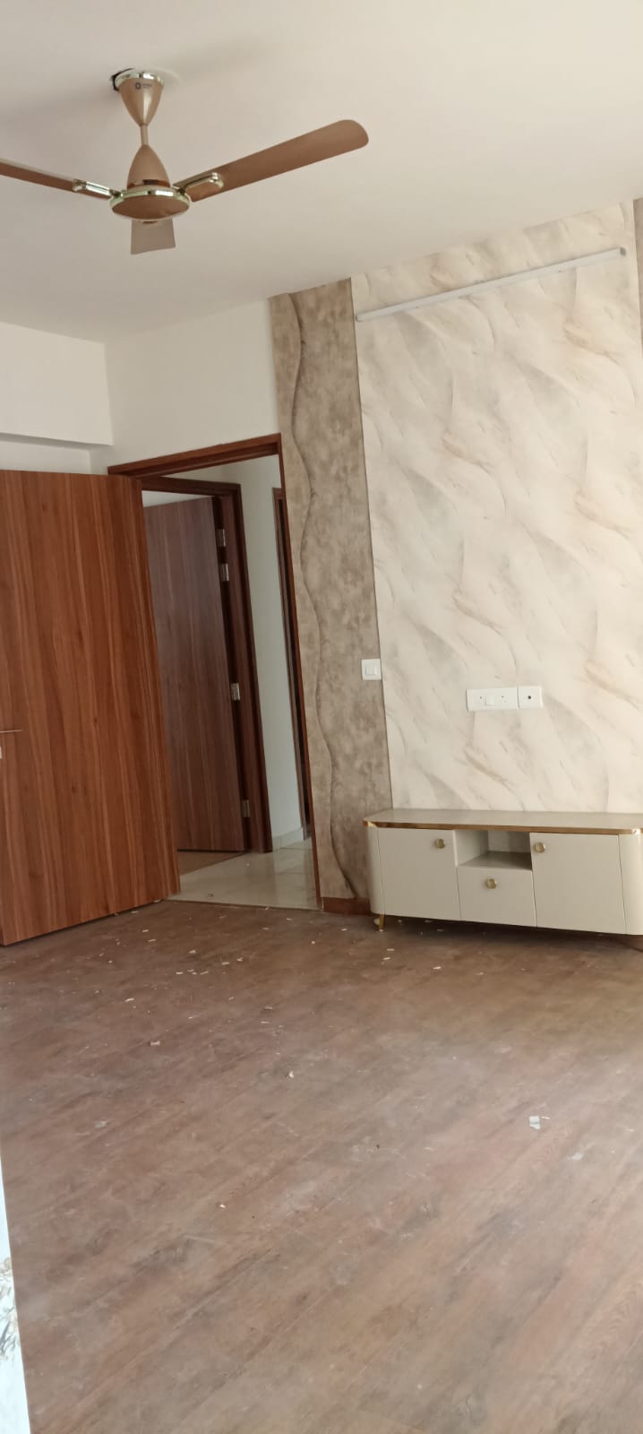 Semi-Furnished 3 BHK Flat for Rent in Sector 150, Greater Noida