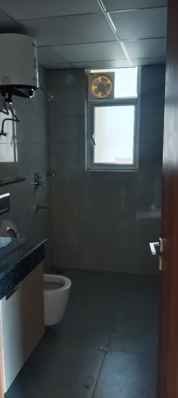 Semi-Furnished 3 BHK Flat for Rent in Sector 150, Greater Noida — photo 5