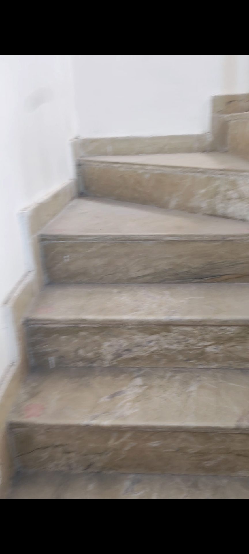 3 BHK FLOOR WITH STILT PARKING AND LIFT. — photo 2