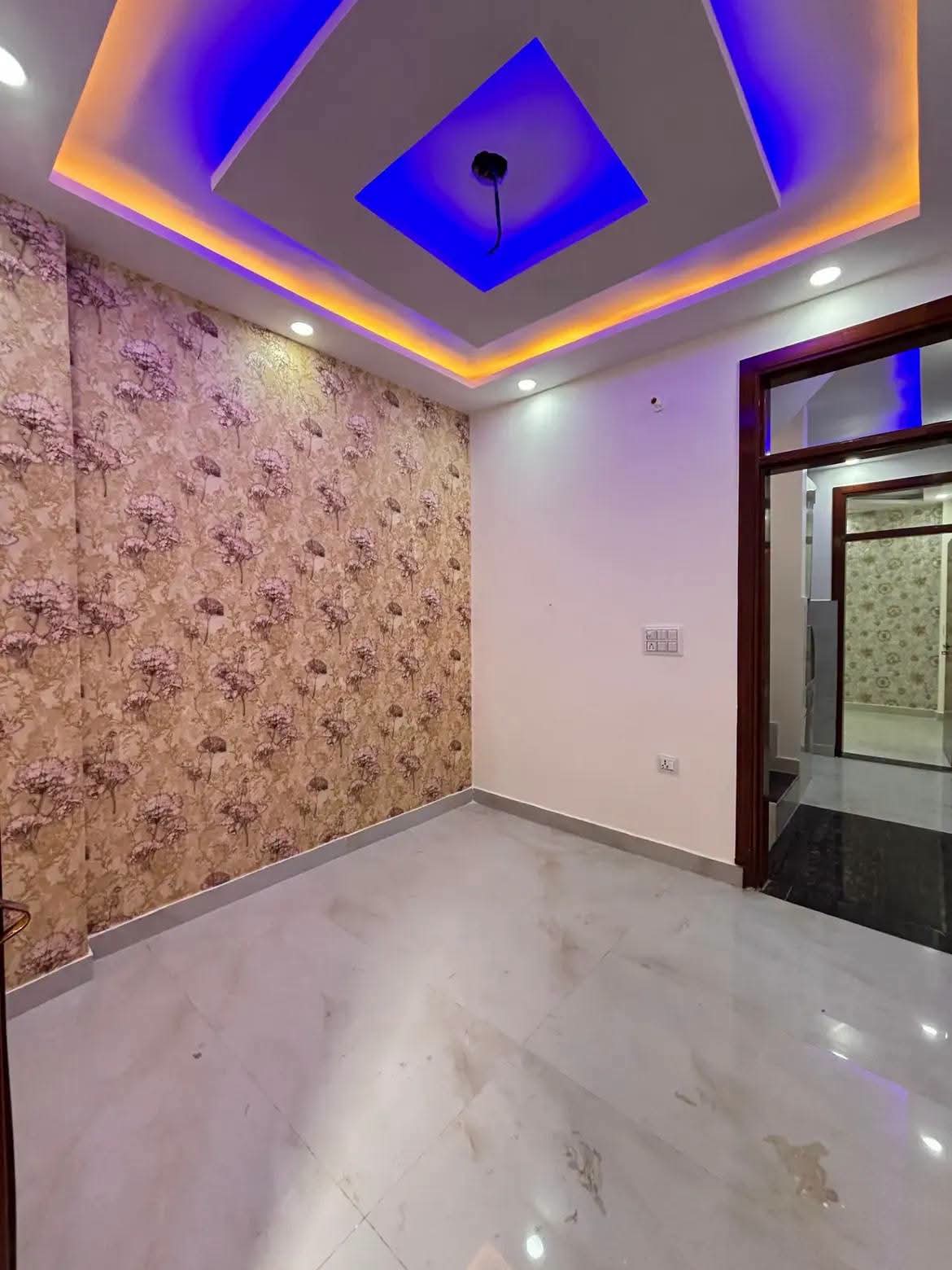 2 BHK Builder Floor for Sale in Uttam Nagar, Delhi — photo 6