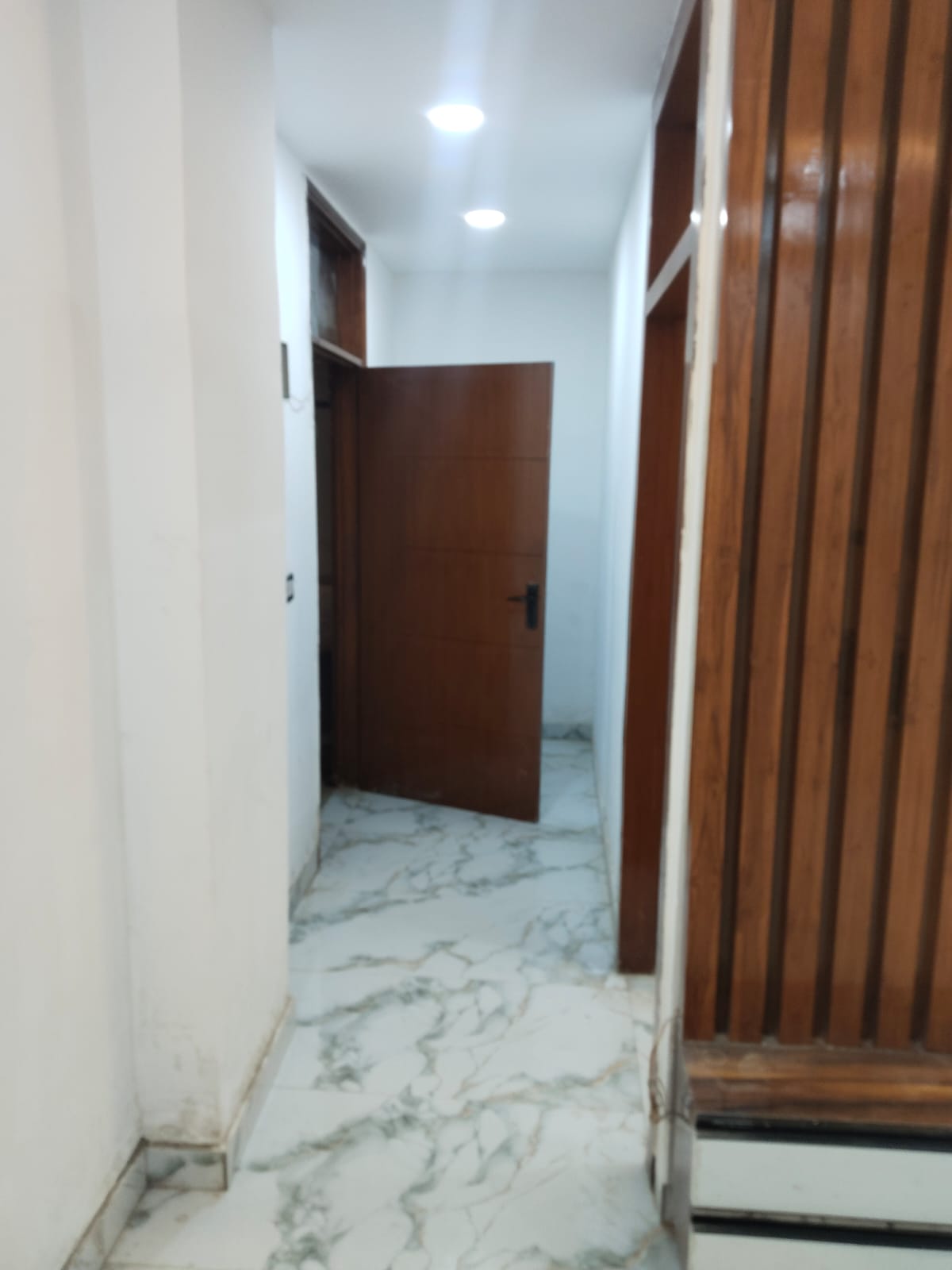 1 BHK Flat for Sale in Sector 110, Noida — photo 7