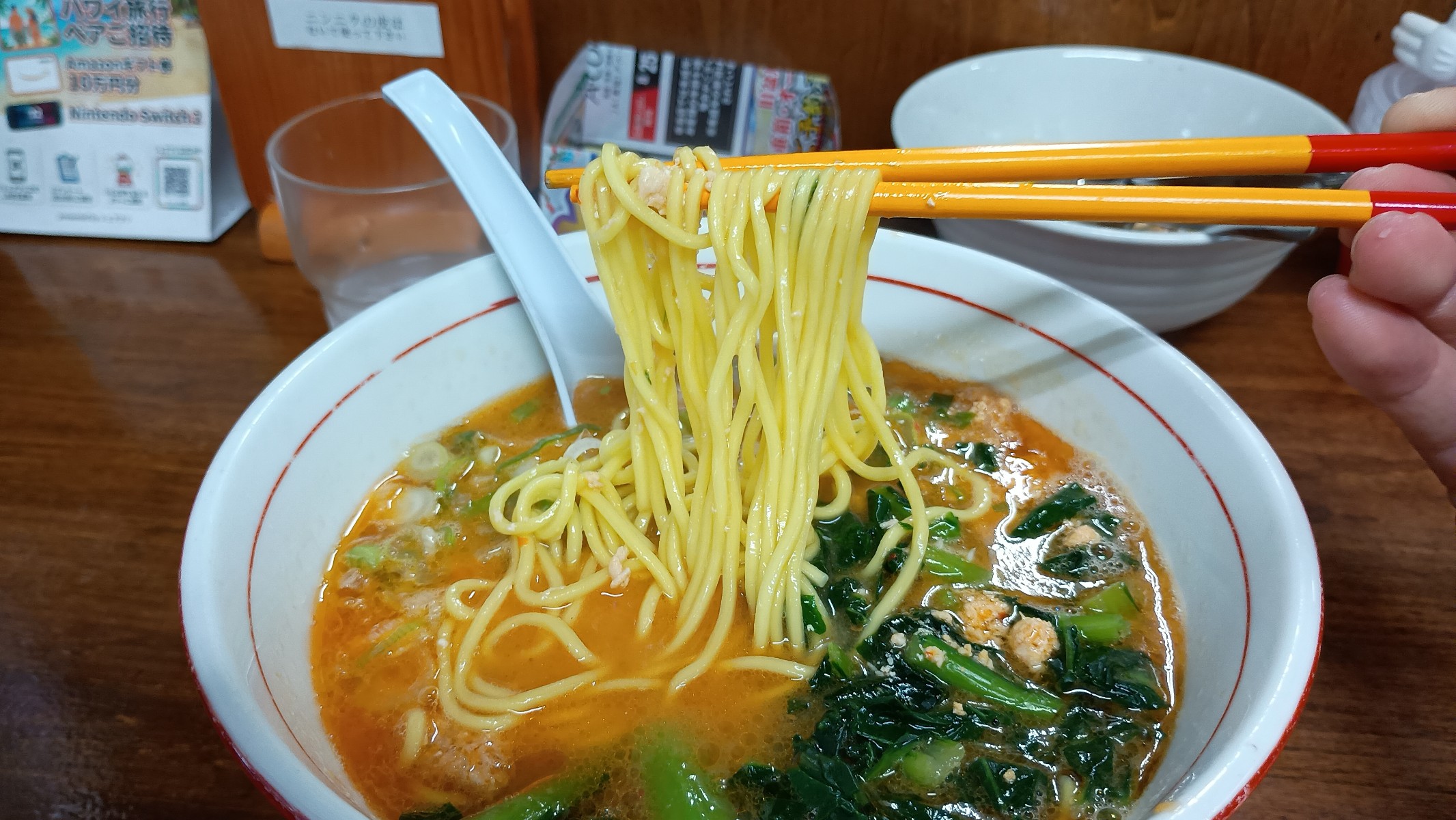 麺は細めで、濃厚な担々スープがしっかり絡みます。の画像