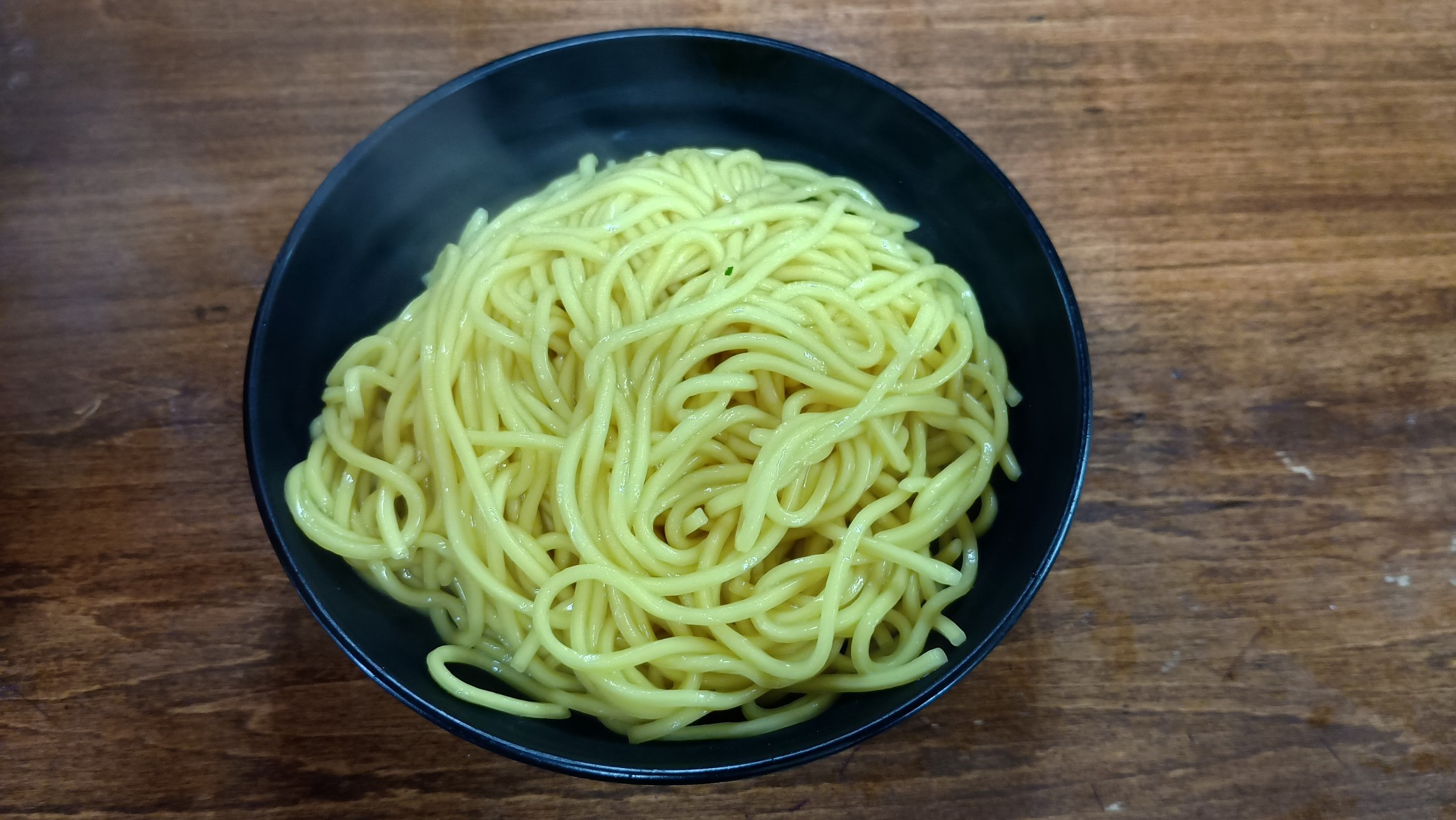 麺は細めで、濃厚な担々スープがしっかり絡みます。の画像