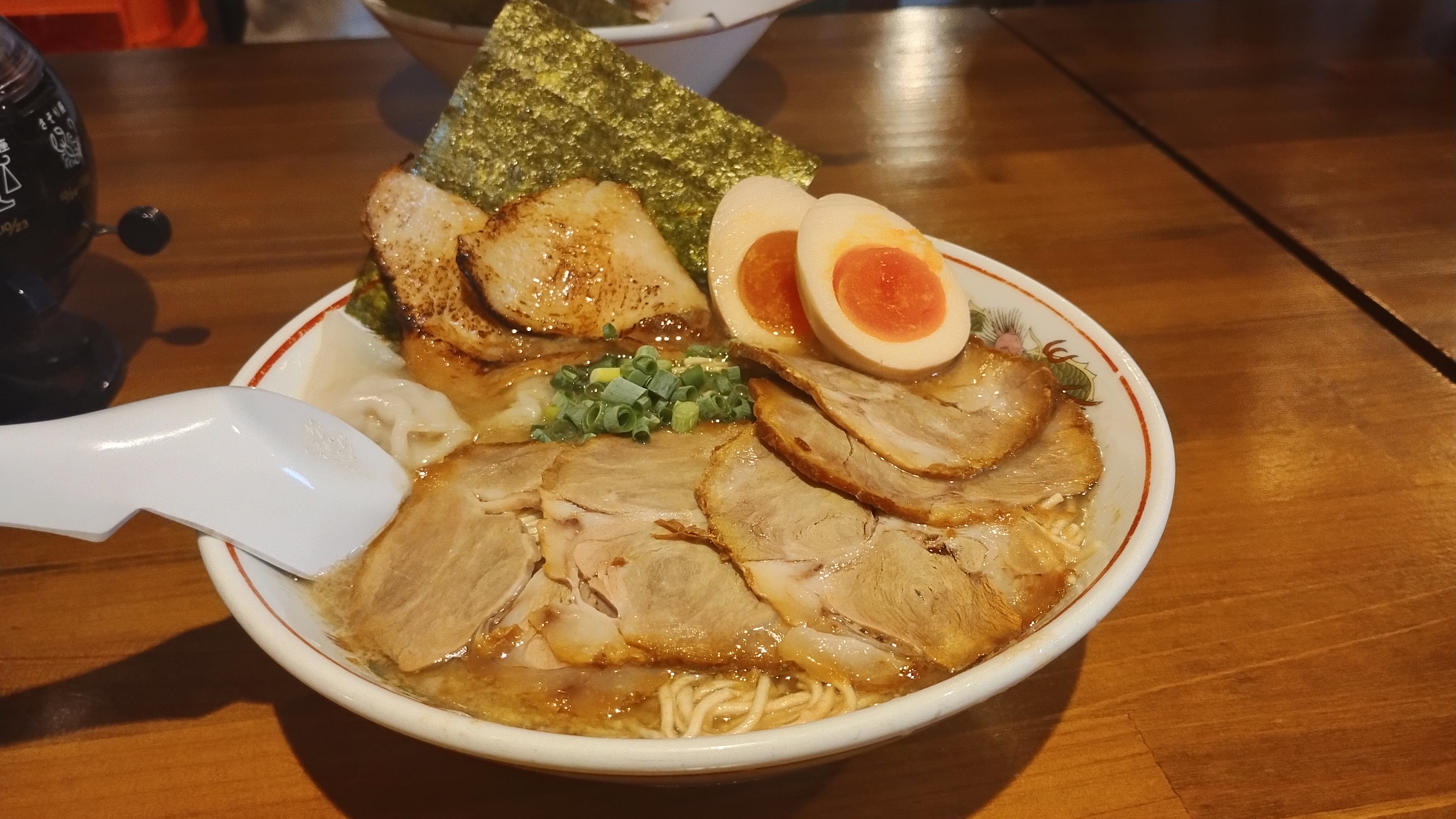 本部町にある「博多だるま84号線」というラーメン屋に行ってきました！の画像
