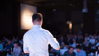 10 Reasons People Like Weak Pastors