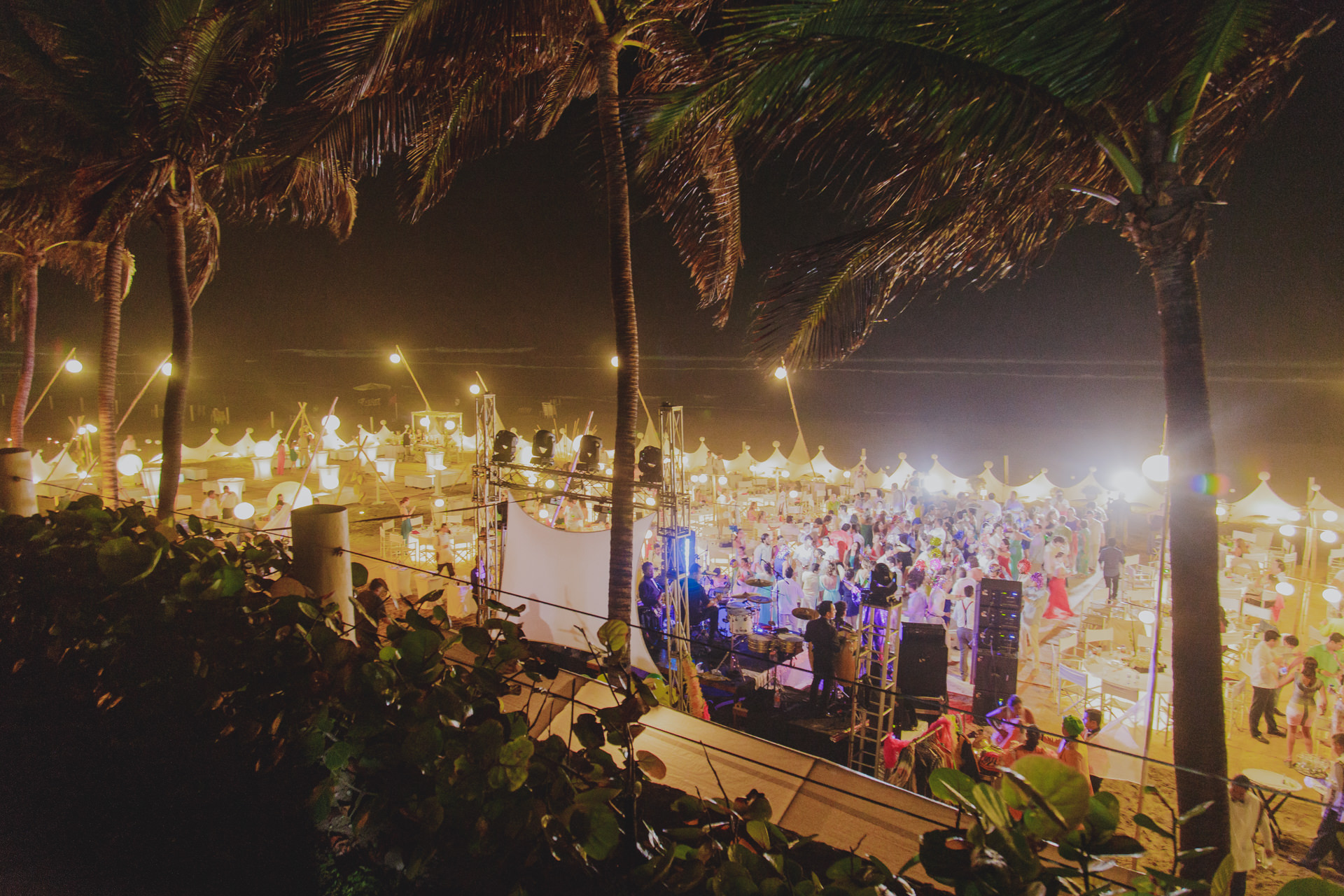 Ximena y Alfonso - Acapulco - Foto 41