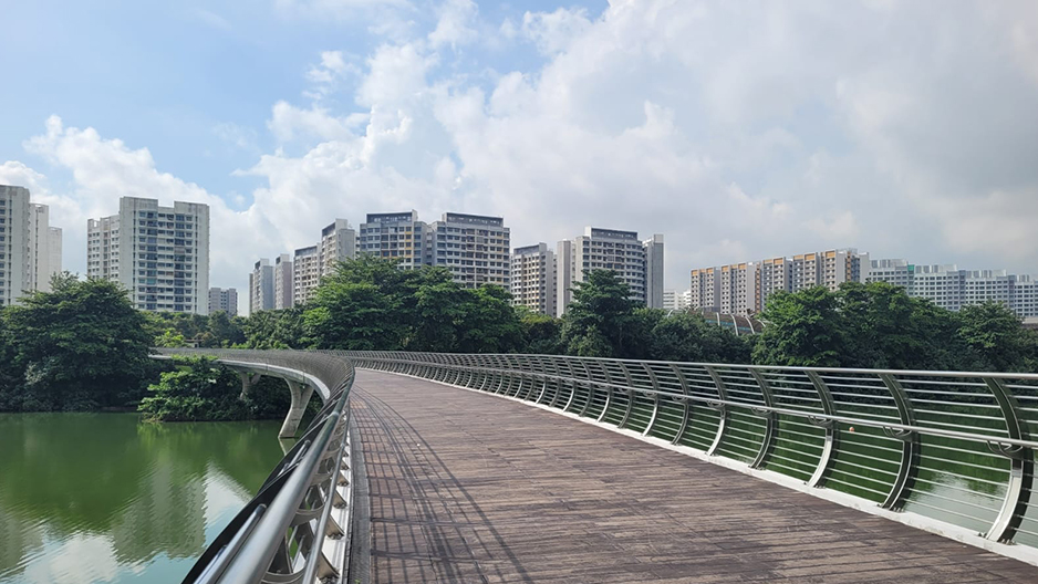 sengkang riverside park hero bridge