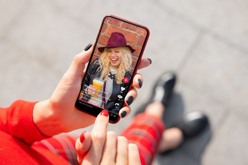 TikTok Keşfet Düşme Saatleri, Etiketler ve Algoritma Rehberi