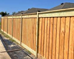 Privacy Wood Fences Height: 6–8 ft