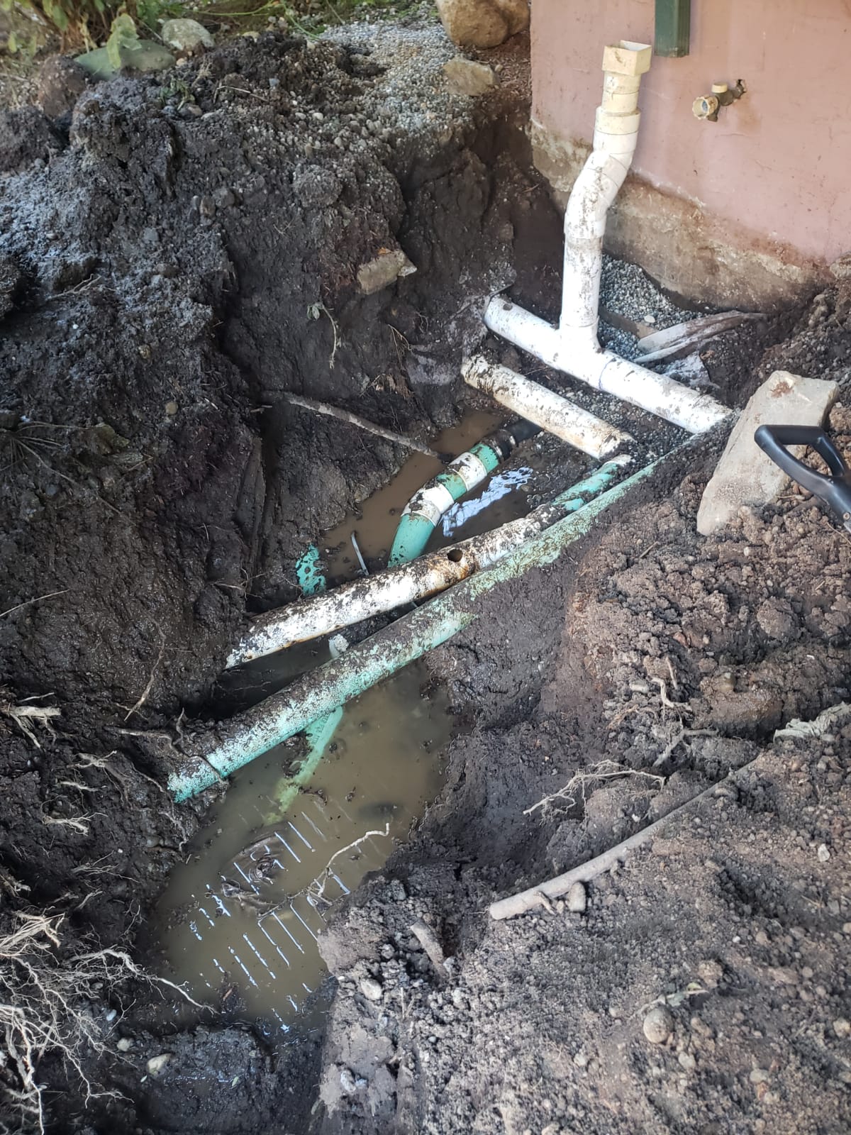 Vista Landscaping & Construction LLC background