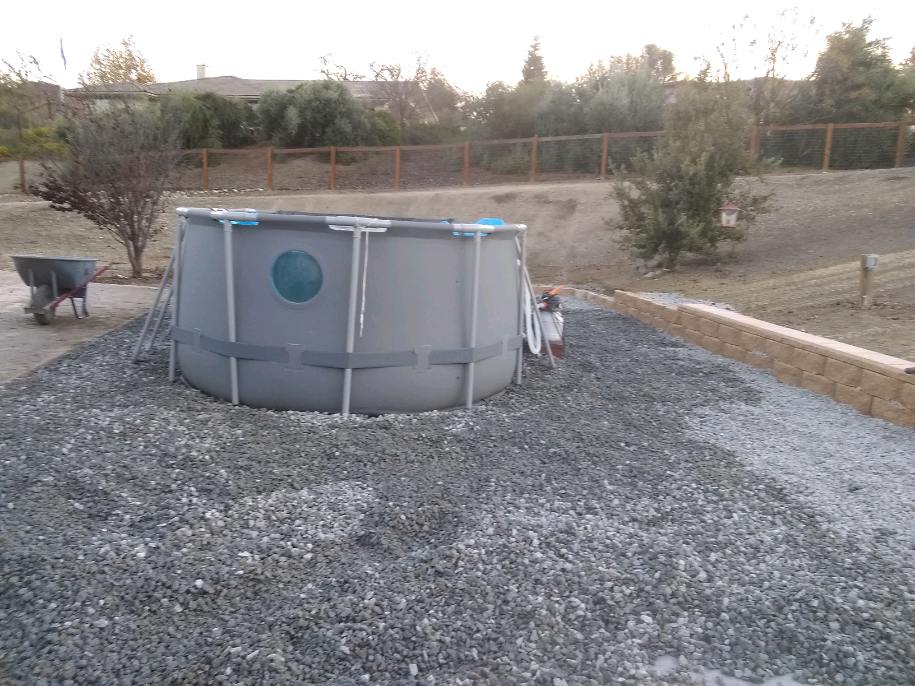 Aguilar Landscaping Maintenance background