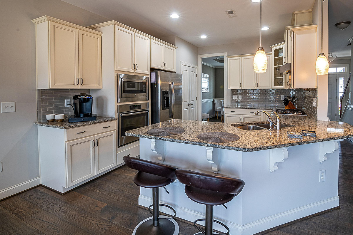 KITCHEN REMODELING