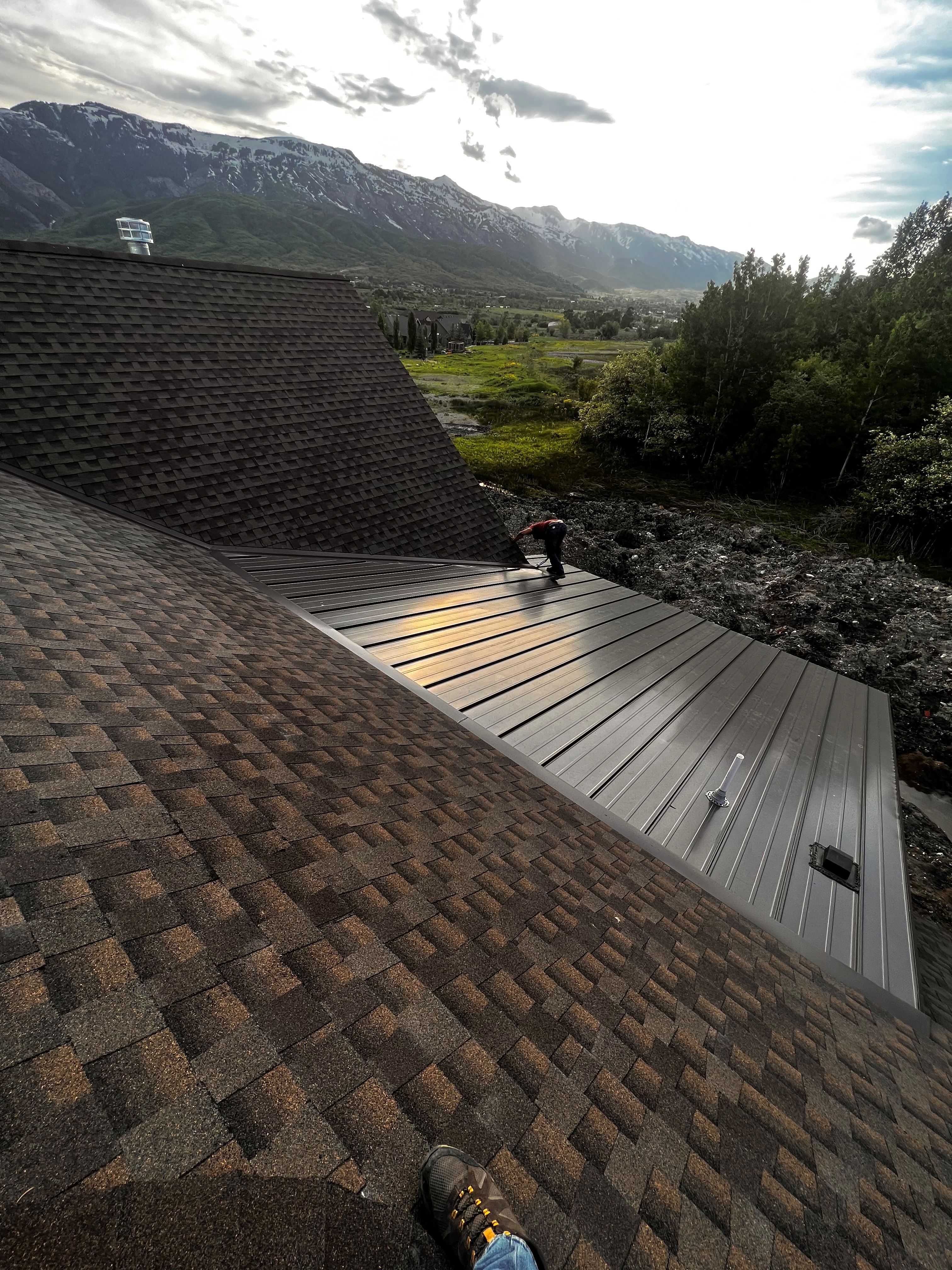 Defend Your Family Against Utah’s Harsh Climate with Our Masterfully-Crafted Roofs