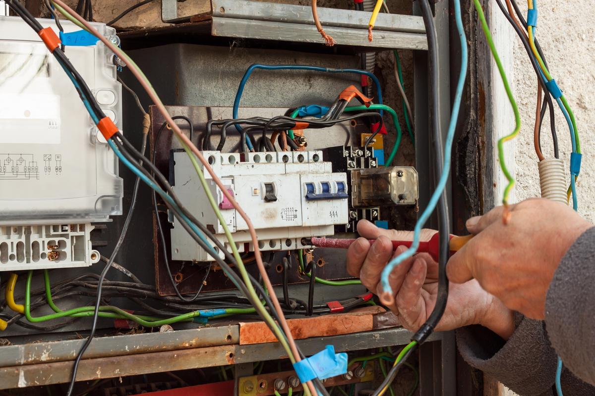 Installation/Replacement of Panels