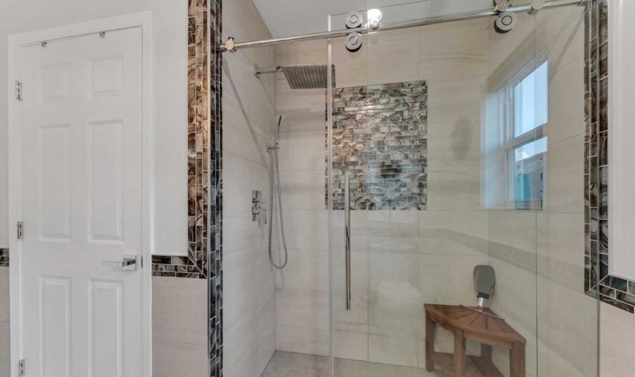Bathroom Remodeling background