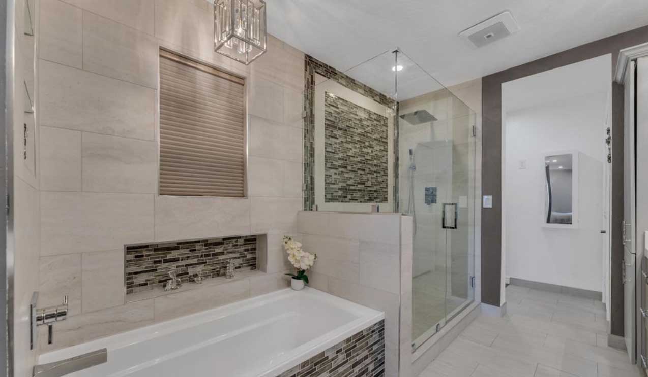 Bathtubs And Shower Installation background