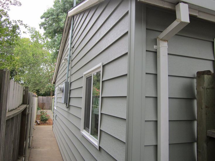 Siding Painting background